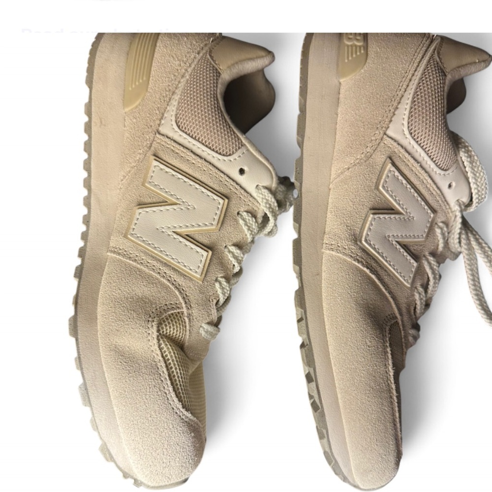 New Balance Beige 574 Boys Sneakers Size 6 - Picture 2 of 10